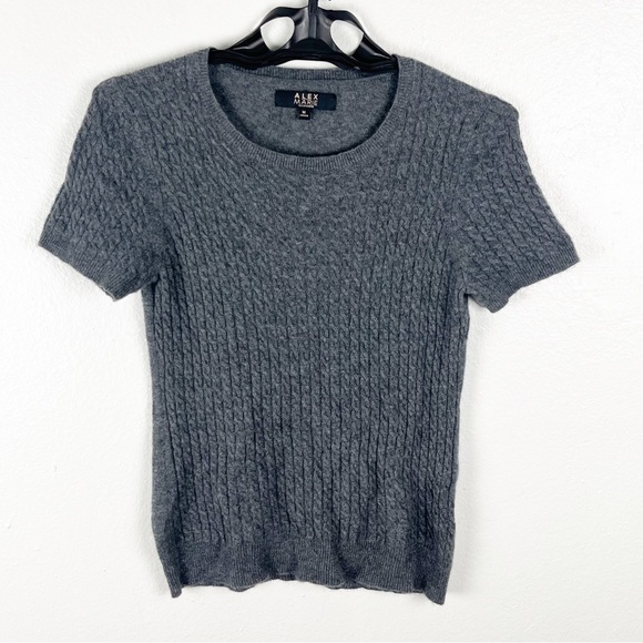 ALEX MARIE 100% Cashmere Gray Short Sleeves Cable Knit Sweater, Size Medium - Picture 1 of 8